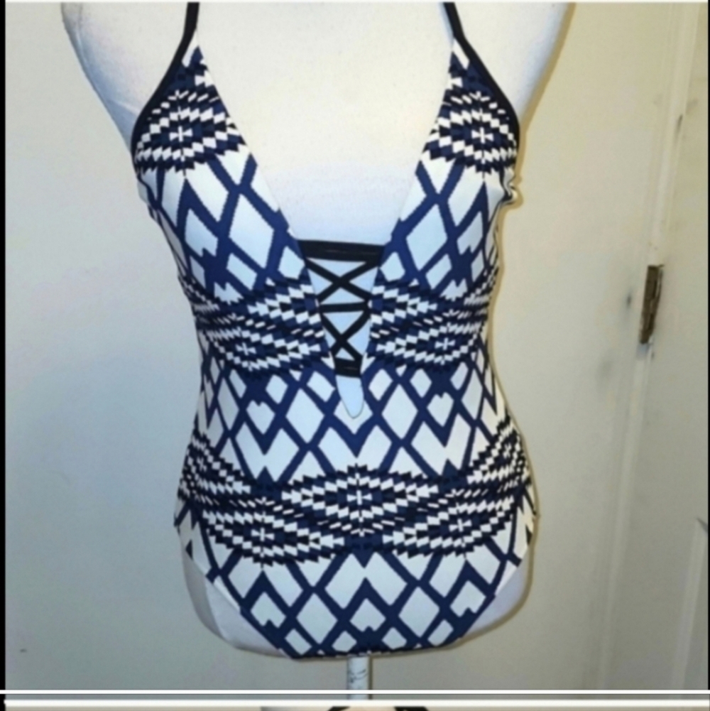 Seafolly one piece swimsuit Slimming Beach Vacation